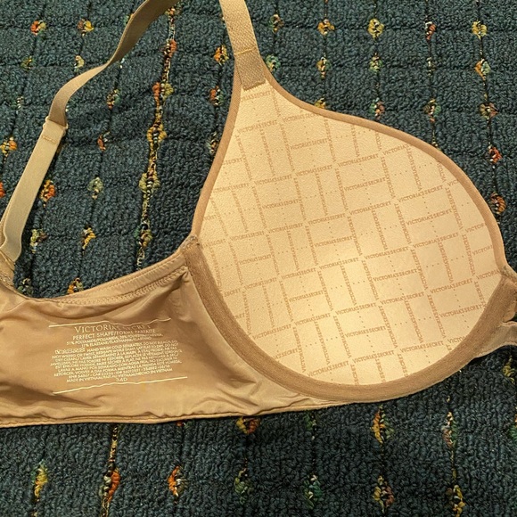 Victoria’s Secret Perfect Shape - Picture 2 of 3